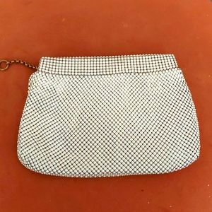 Vintage 1960s WHITING AND DAVIS Clutch Handbag Cream/Beige Metal Mesh